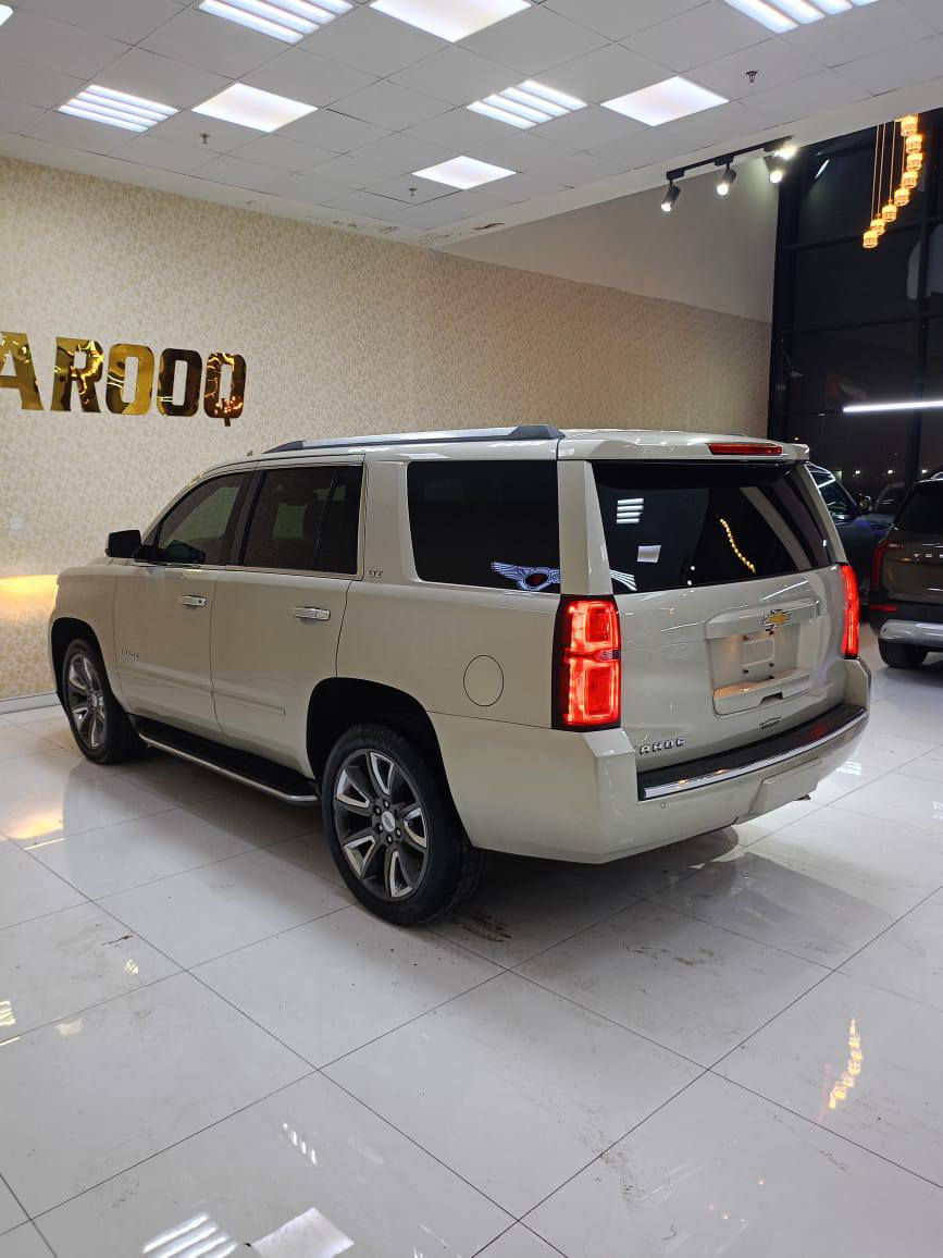 السلام عليكم
تاهو 2015 LTZ فول واحد على واحد 
رادر تحكم كشنات منفصل تحكم دوسة البانزين كشنات تبريد تدفئا 
السياره ابيع كوم حديد سعرها من الاخير 150 ورقه قفل 
للاستفسار الاتصال على رقم ***********
