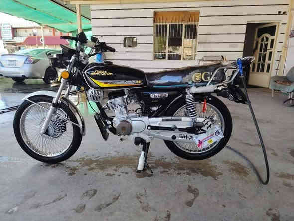 ماطور نامي برو موديل 2025صاار  أقل من شهر  مطلعه دراجه كلها بشرط ***********
