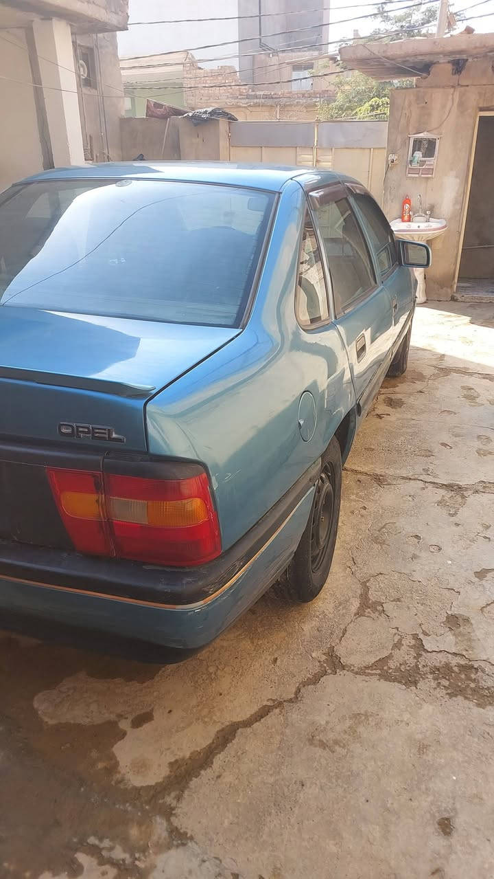 سياره للبيع اوبل فكتره موديل 92 محرك 18 رقم صلاح الدين كير ومحرك شرط مشروع وطني تحويل ثاني يوم سياره باسمي صبغ عام جماليه سعرها 35 ورقه وبيها مجال للطيبين مكاني سامراء رقم هاتف ***********
