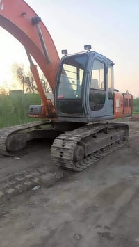 رقمي ‏‪07827494728 حفارة للبيع مانقصها شي جاهزة للعمل ‏‪07827494728