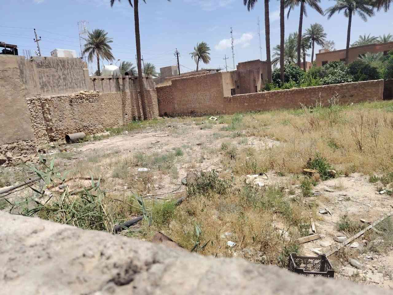 للبيع قطعة أرض طابو زراعي شرط التحويل (تجارية)
في وسط سوق حديثة مقابل مطعم كرم حديثة وصيرفة مرشد
مساحة: 350 متر
السعر خاص 
عنوان المكتب/ الانبار/ حديثة/ حي العسكري/مقابل أسواق علي نصيف 
للاستفسار الاتصال على الرقم 
***********
