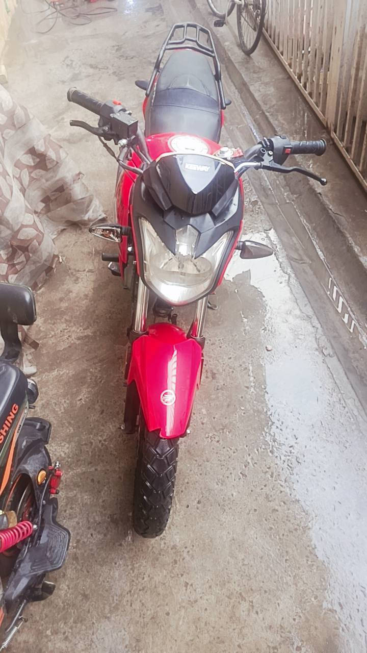 السلام عليكم
Rk. مديل 2022 حمره دم الغزال مرقمه (بغداد مو اربيل) الرقم العربي دراجه كمله مكتمله بيها اشياء بسيطات مثل تايرها الخلفي يرادله تبديل اشاره خلفيه كلوب يراد واشاره اماميه طاكه جامتها الناصي محترك يراد هم كلوب وبقيت للكهربائيات ودراجه شلع كامله مابيها اي شي ابد مكاني بغداد الكراده تواصل (***********) مازنجر ماعندي تواصلكم واتس او اتصال ❤️.
