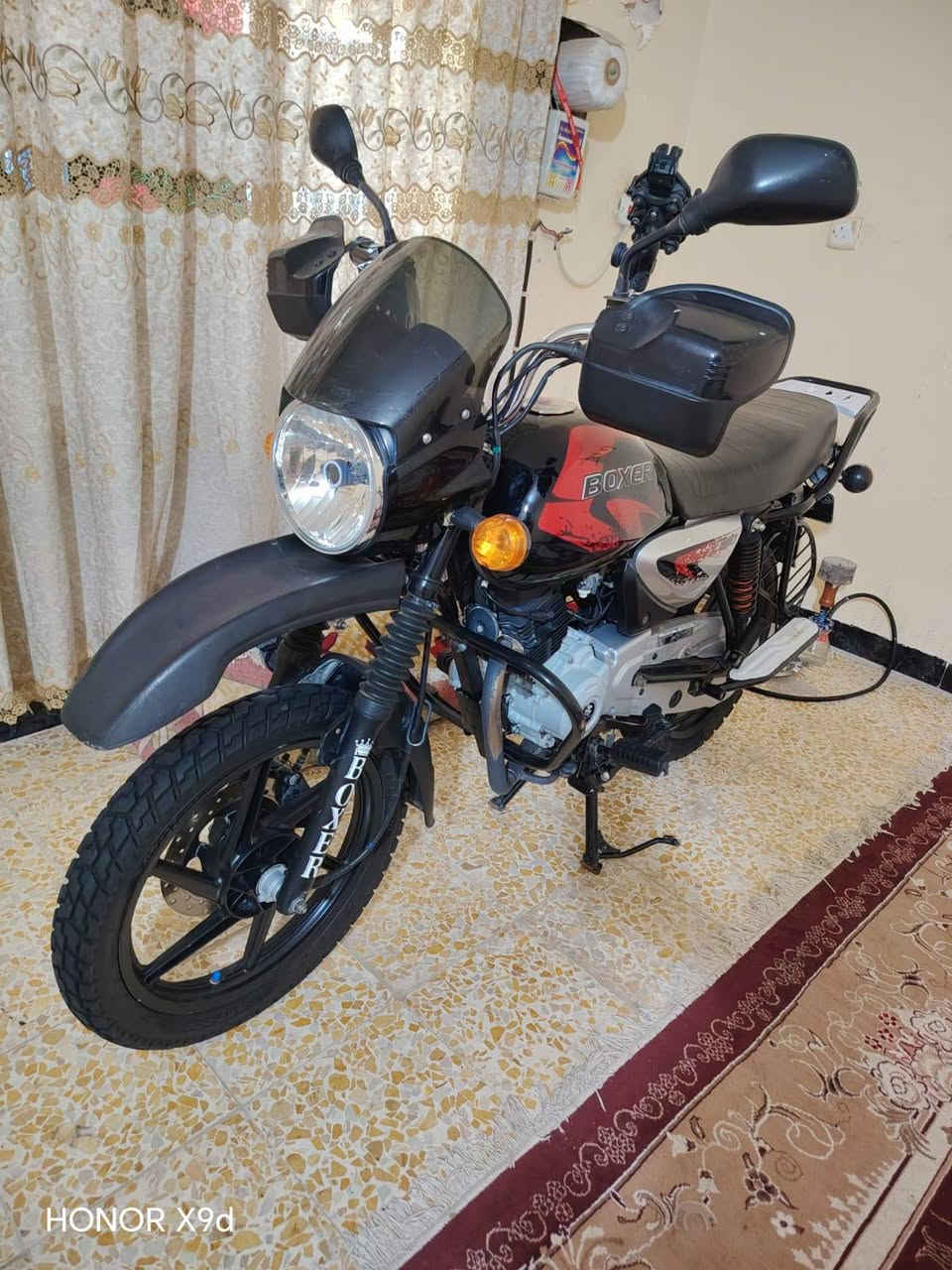 للبيع بوكسر جبلي موديل 23 طالعه بل 24 وكيلهه معرض البركه مقابل المنتزه السعر ٢٢٠٠ وبيه مجال
***********
