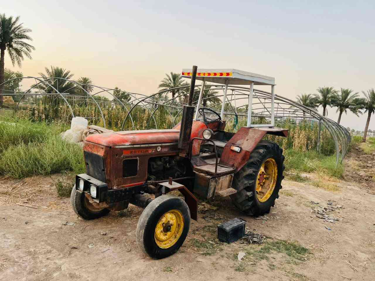 للبيع عنتر موديل 1985 كير ومحرك وأكسل وجهاز هودرليك مكفولات ثكالات امامي نكره سلف كهربائيات شغالة مكينة مال جناي خير من الله اي نقص ما بيه السعر 2750 المكان بابل قرب خط السريع جسر مشروع المسيب للاستفسار ***********
