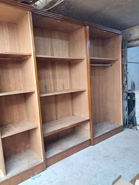 يعلن معرض الخفاجي عن وجود غرفه نوم مستعمله تسكام ونظيفه داخل وخارج صاج 5مليم ملحق داخلي ارتفاع الكنتور مترين ونص الغرفه نضافته 100في 100دنك جاوي حجل جاوي كل هاي المواصفات 950 الف وبالعافيه عل تكون من نصيبه للاستفسار اكثر 
***********
***********واتساب
