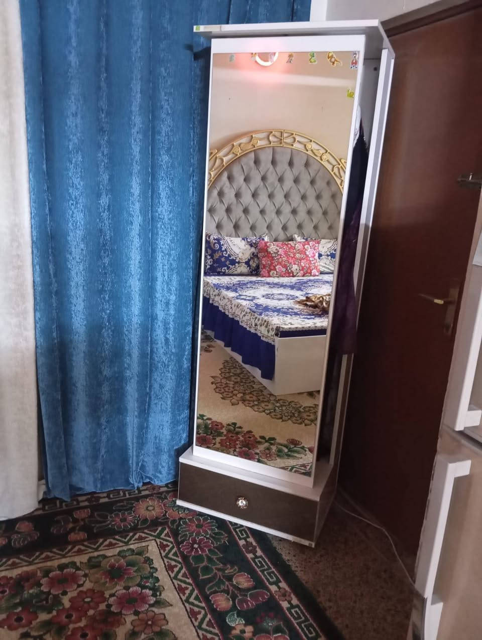 السلام عليكم غرفه للبيع تركيا ***********
