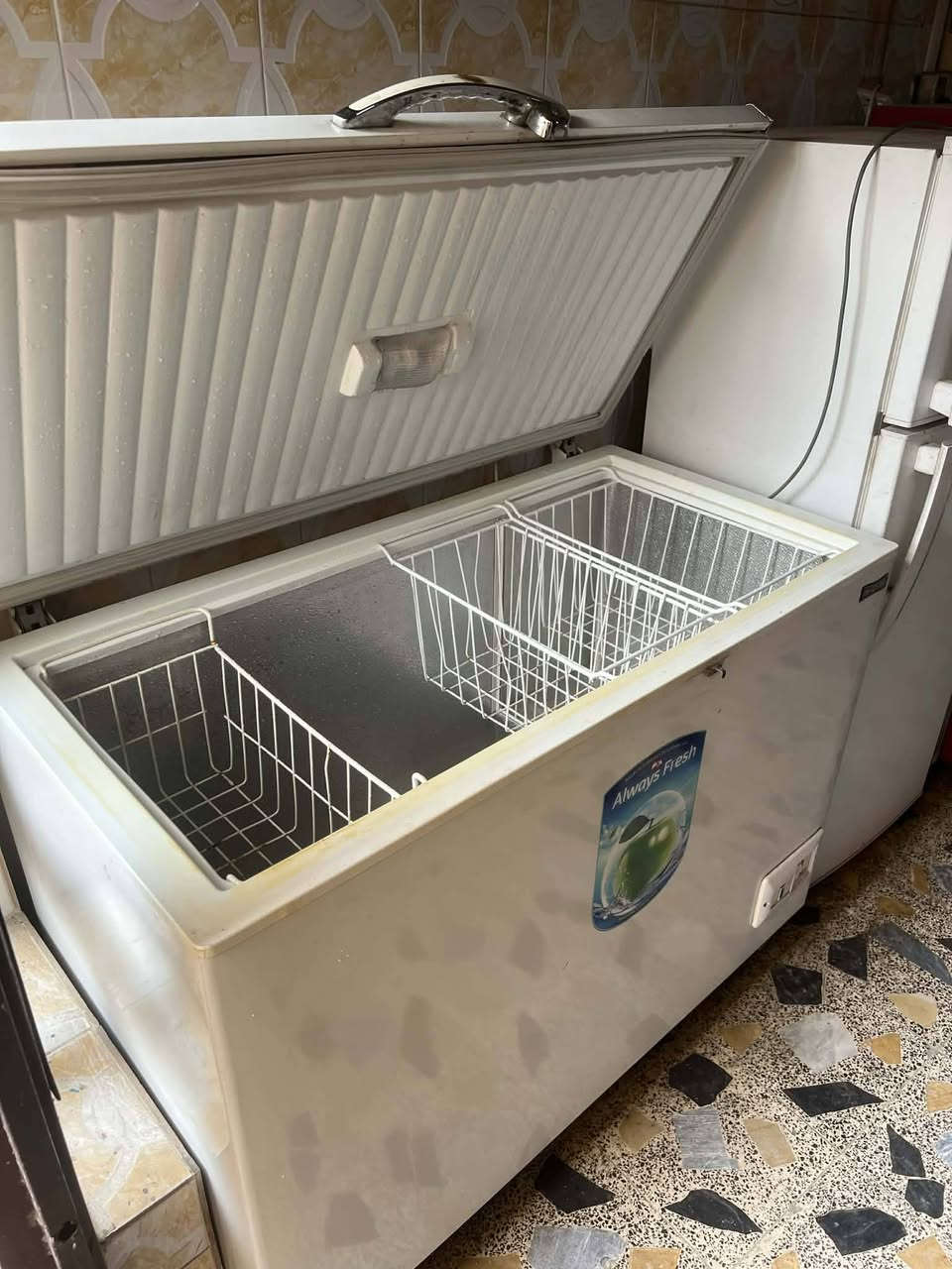 مجمده حجم كبير نضيفه جدا سعرهه 350 وبيهه مجال مكاني كوفه يم مسلم ؏


**إذا كنت صاحب هذا الإعلان وتريد حذفه لأي سبب، رجاءا أرسل رسالة إلى الدعم الفني**