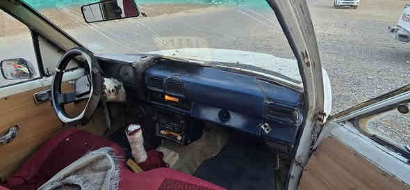 ژ٠م*********** توێتا پیکاب بۆ فرۆشتن مۆدیل ١٩٨٨گێرو مەکینەو ئەکسلی شانسی بەشەرت ئارم پلاسیکە ئارمەکەی ون بووە مەکینەی ٣ وایەو شەش گێڕە کارەبای مەزبووتە زۆر توندو تۆڵە سەقفو شانی زۆر جوانە سعر ١٤ گڵا
ناونیشان چمچماڵ
