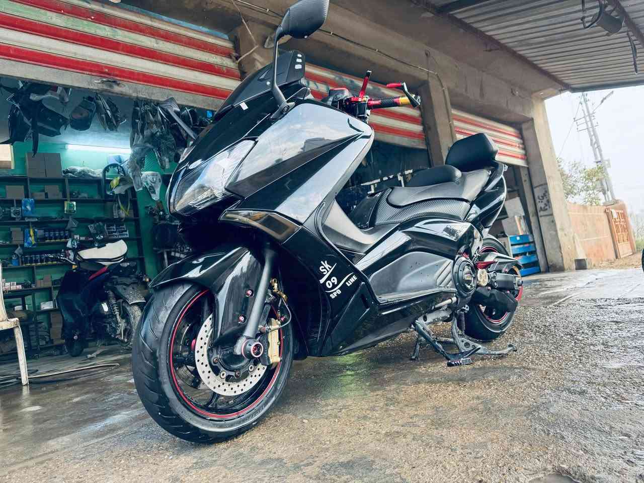 سلام عليكم تي ماكس 2014دراجه خير من الله بلاديه كفاله عامه مزوعه تزويد اهواي بيها شغلات قويه سويجات اثنين وياها تزويد يدات بريك بريكات بك لايت شاشه حساسات كلها شغاله صلنصه تزويد معدل طيران دراجه شوفت عينكم نضافه 100/100بانزين كله محسن دهن كله اصلي ايشي ما ناقصها  تايرات نص عمر سعر خاص  مكان ديالى بعقوبة باب الدرب اي استفسار راسلني واتساب أو اتصل عل رقم ***********
لي مو شراي لا يتعبني تحياتي للجميع ❤️
