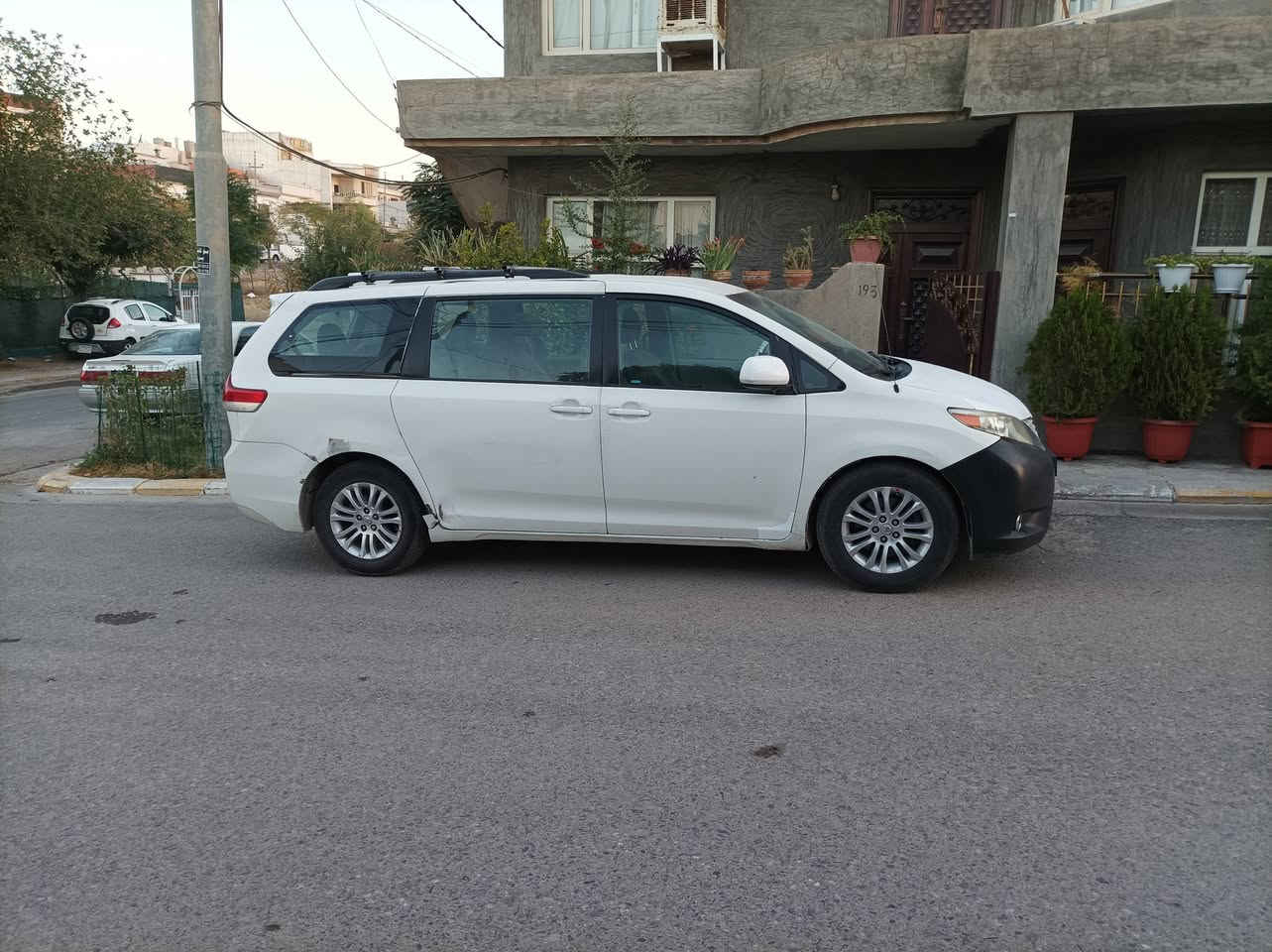 السلام عليكم
سينا للبيع اجرة موديل 2013 جاهزة، السعر 160 ورقة 
***********
