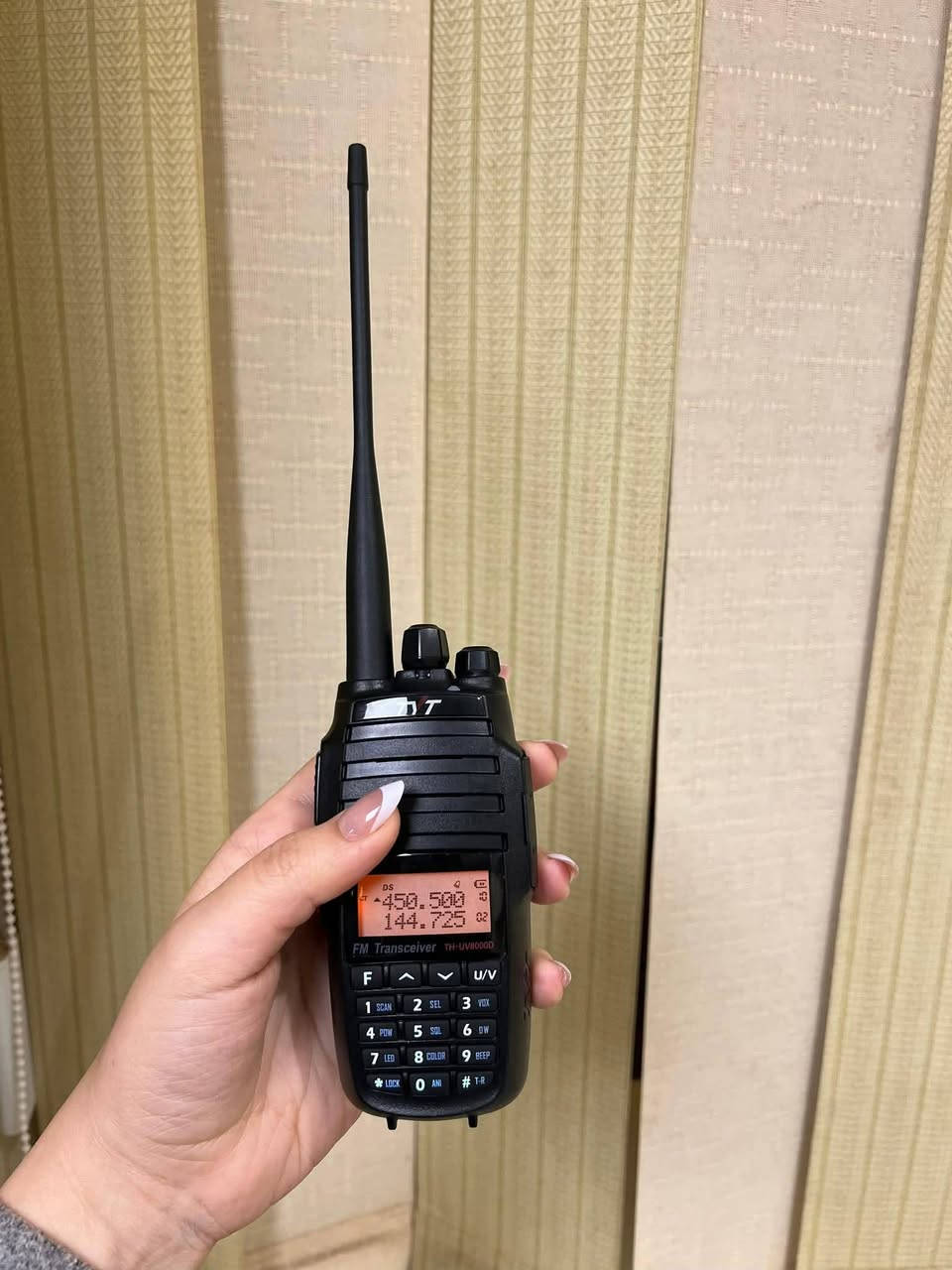 السلام عليكم متوفر جهاز tyt الشهير  10 واط  دبل باند vhf-uhf


**إذا كنت صاحب هذا الإعلان وتريد حذفه لأي سبب، رجاءا أرسل رسالة إلى الدعم الفني**