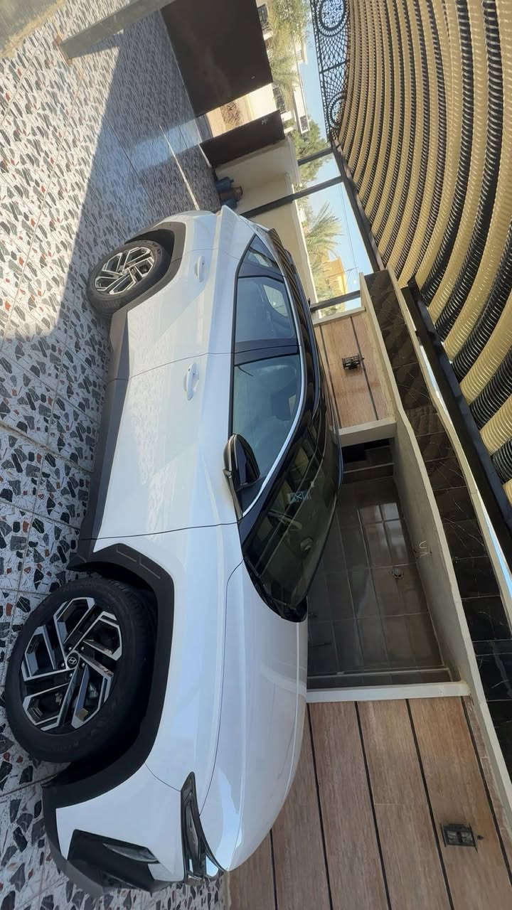 سلام عليكم البيع توسان خليجي فول موصفات سياره جديده  بمعنه الكلمه باقي تفاصيل خاص المكان بغداد***********.    ***********
