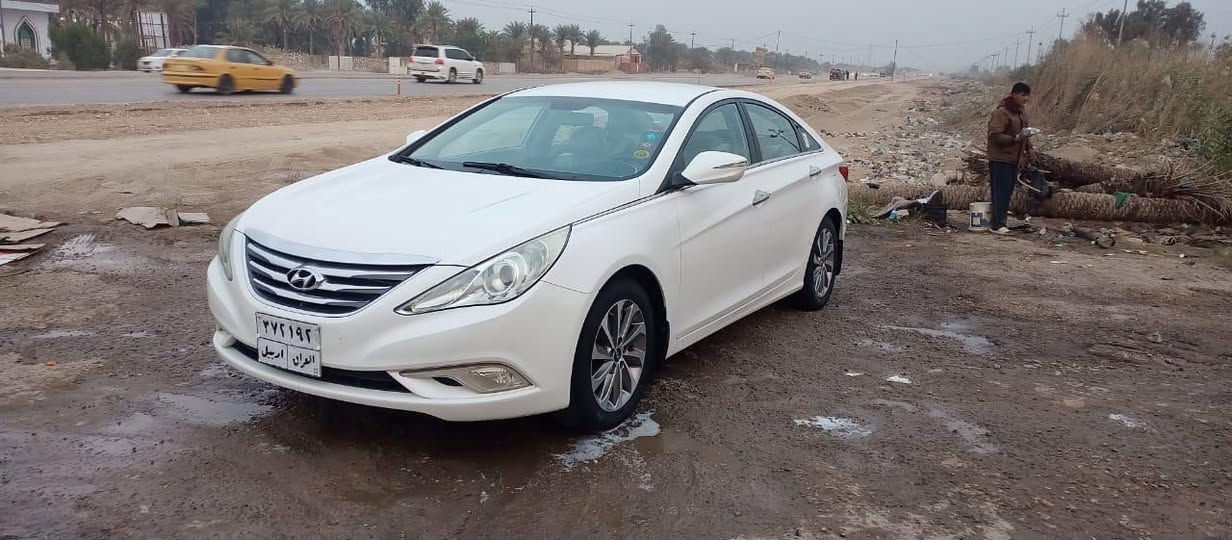 السلام عليكم سوناتا موديل 2013شكل ال14 سياره جاهزه من كلشي مكفوله كفاله عامه رقم اربيل سنويه نافذه تخم تاير جديد منضومه تبريد كله جديد تبريد قطعتين مكاني الديوانية مركز المدينة مكلف بالنشر 📞 ***********
