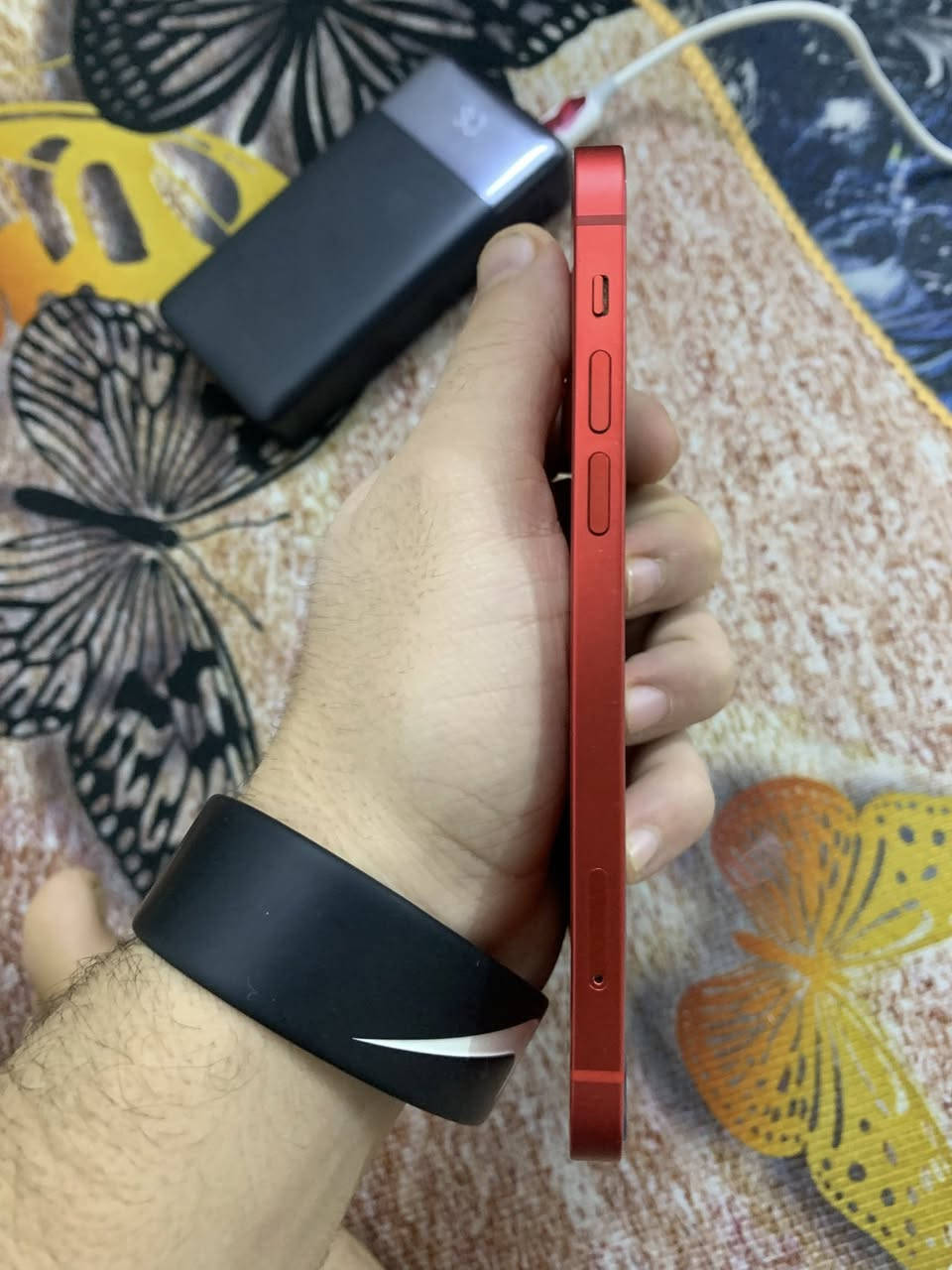 السلام عليكم 
IPhone 12 عـادي
البطاريه/ 84 ⚡️
الـذاكره / 128
الجهاز غير مستبدل اي قطعه فَقط الشاشه مفطوره 
السعر تفليش 180


**إذا كنت صاحب هذا الإعلان وتريد حذفه لأي سبب، رجاءا أرسل رسالة إلى الدعم الفني**