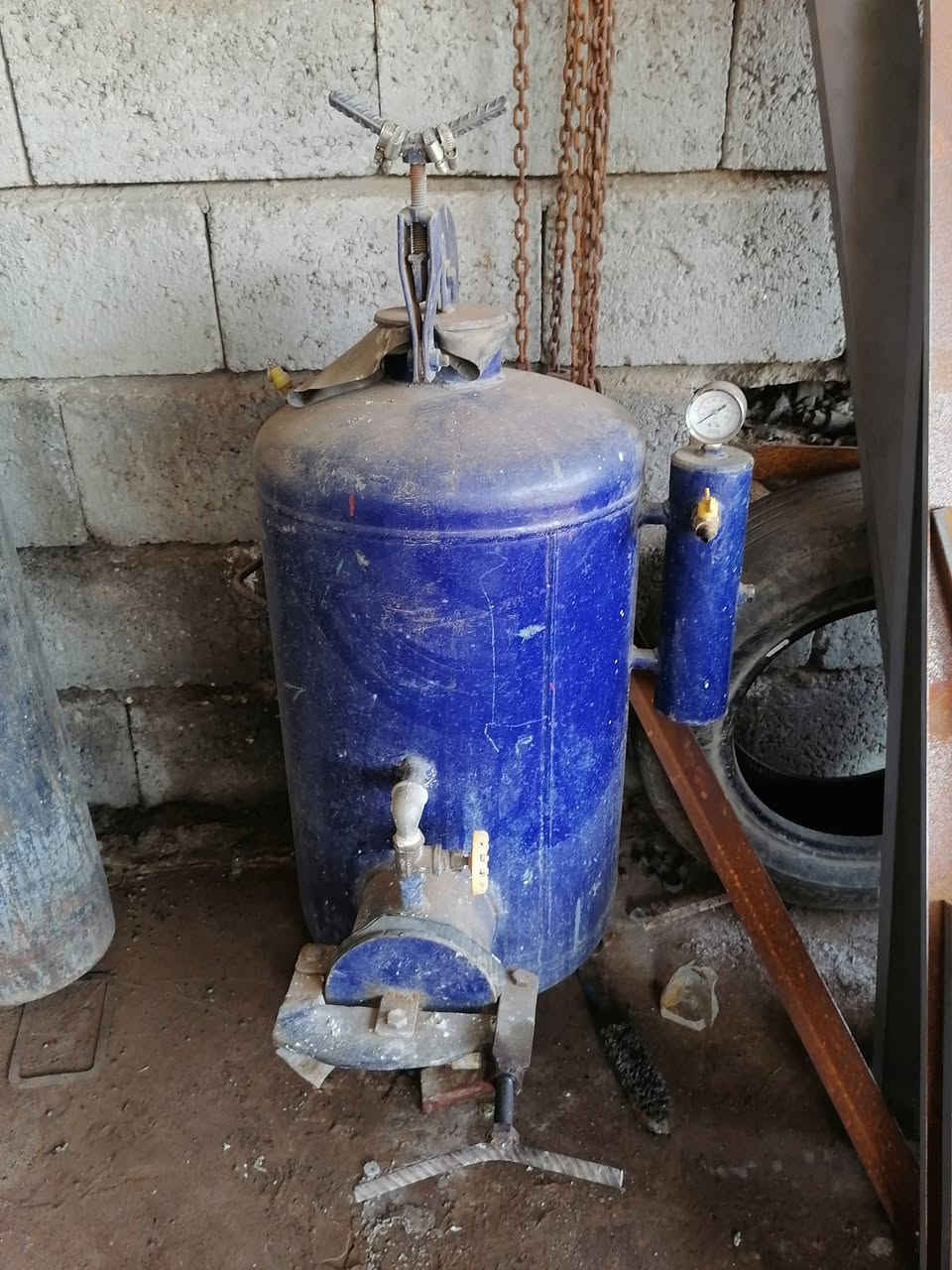 متاح عدا كسجين معا صوندا 20متر جديدا سعر 350رقم ***********
