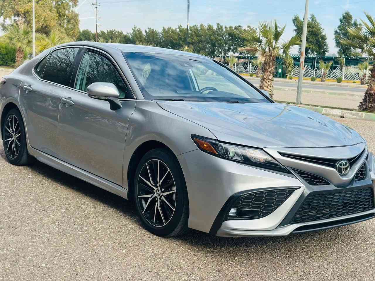 سلام عليكم اخوان 
كامري موديل 2023 بدون كص بدون حادث 
كير محرك شرط 
ماشيه 40 الف 
شرط الحاسبه انتربرل سرقه 
السعر115
***********
