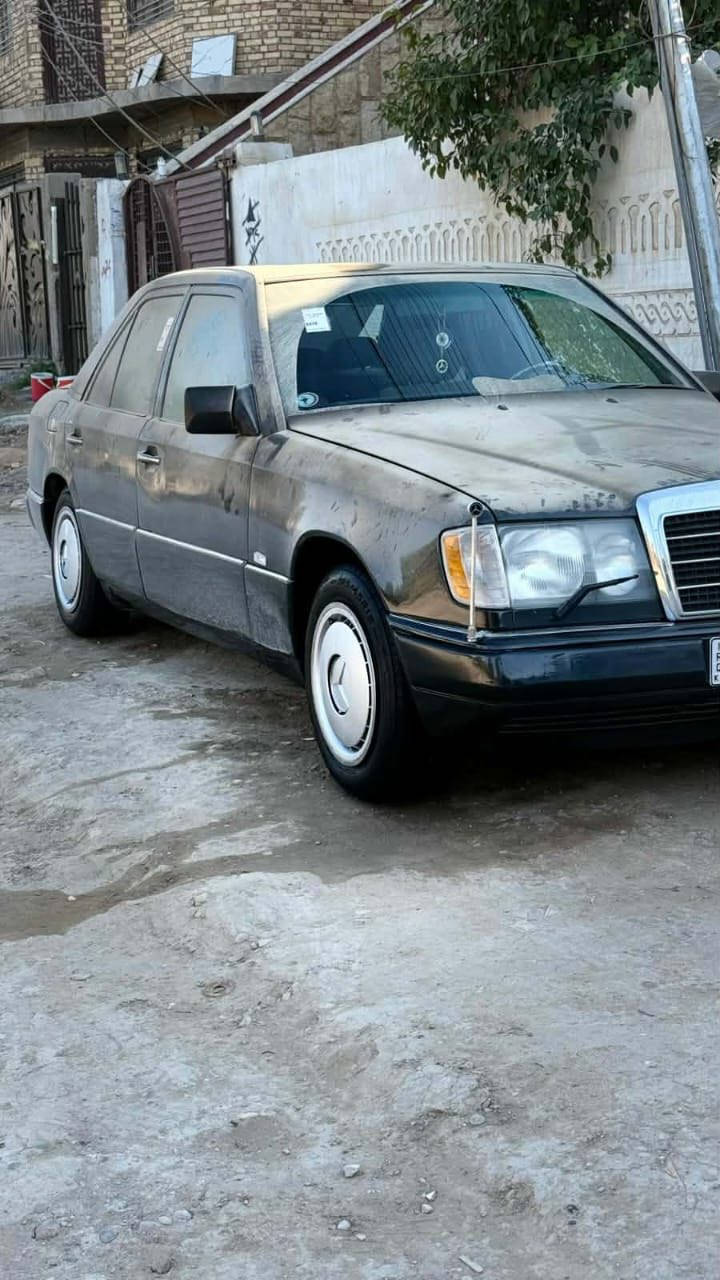 السلام عليكم
للبيع 
3 مرسيدسات للبيع

مرسيدس دب 1991 رقم دهوك دولي 
مكينه وكير بطه 2500 جدد
حداديه جديده 
تخم تاير جديد 
تبريد شغال
سلايت روف شغال 
اريل كهربائي 
سنتر لوك شغال
جاهزه مجهزه 
مصبوغه عام جماليه 
السعر 77 وبيه مجال
____________________
مرسيدس 190 طيارين 1991
رقم قادسيه دولي 
مكينه وكير ونجي ناعم جديد 
حداديه جديدة
اريل كهربائي
سنتر لوك شغال
مصبوغه جماليه 
تخم تاير جديد
كهربائيات كله شغاله
جاهزه مجهزه 
السعر 60 وبيه مجال
____________________
مرسيدس 190 طيارين 1991
رقم اربيل دولي
مكينه وكير رأس الثور
حداديه كله جديده
تخم تاير جديد
تبريد شغال
سنتر لوك شغال
اريل كهرباء 
مصبوغه عام جماليه 
جاهزه مجهزه 
السعر 65 وبيه مجال
للاستفسار 
***********
***********
مكاني الديوانية طريق السنية السياحي @
