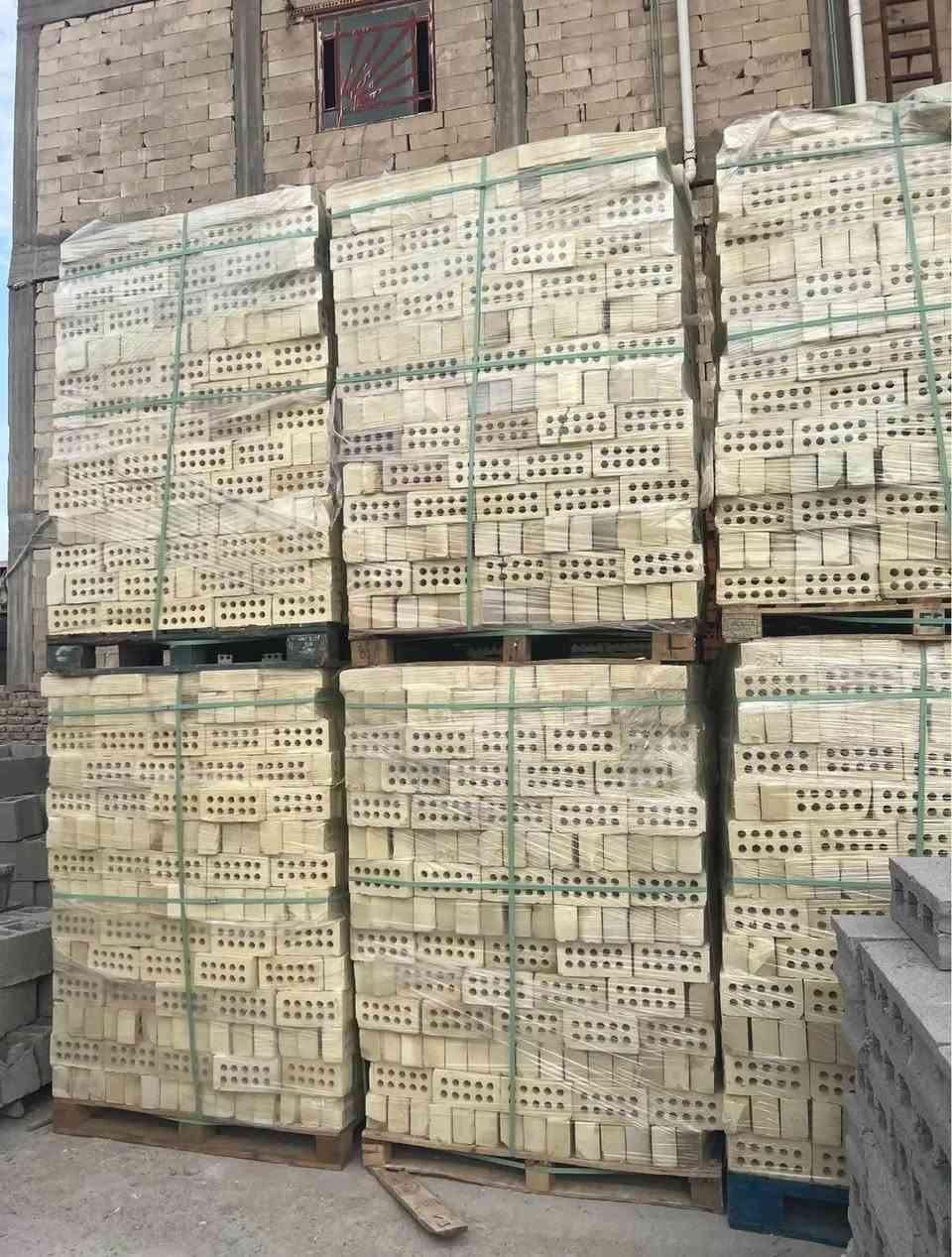 ثرمستون الحوشان           315
ثرمستون بلد سلام               315
ثرمستون الوطنيه             340
طابوك الضحه                 175
طابوك لاحمر                310
طابوك الراشد               195
طابوك لامير                 205
البلوك صناعيه.             700
البلوك  جويبده            600
‐-------------------
السمنت بأنواعه معأ المواد الاصق 
المبروكه مقاوم            108واصل 
المبروكه عادي              105واصل
الفالكون مقاوم           108واصل 
الفالكون عادي              105واصل
--------------------
الماده مالج ثرمستون   جيس 7     ضمان  25 سنه 
ماده كويتيه ثرمستون الجيس  15
--------------------
العنوان ساحت سعد  قرب مستشفى الجمهوري 
-------------------- 
الهاتف ***********واتساب 

 
                              لدينا كرين تصعيد كافه المواد 
                              البناء البصرة, العراق
