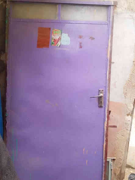 جينكو وبيبان وشبابيك نظيفات للبيع *********** النجف
