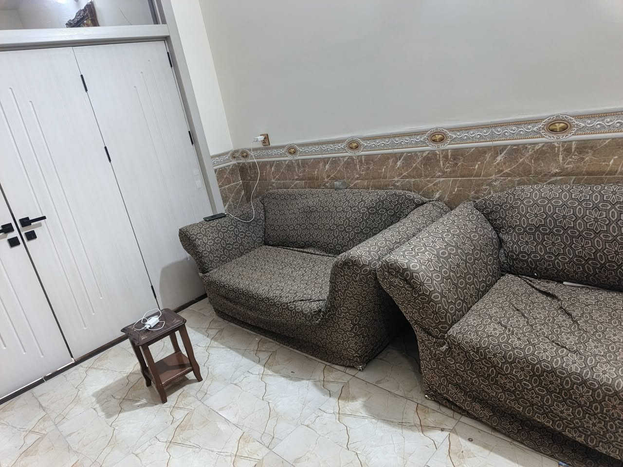 للبيع ***********
