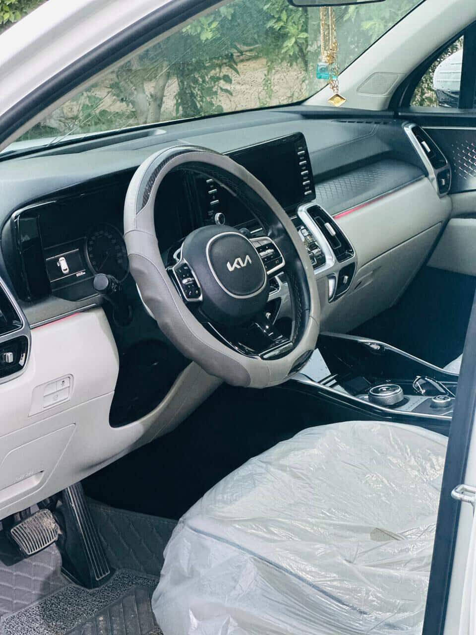 السلام عليكم
سورنتو  2022

فول 1/1

خليجي مكفوله عدا بارد مقدار ٣اصابع  بهلال الجاملغ الخلفي  

ماشية 70 

رقم بغداد  باسمي  مكان السيارة بابل الحله 
السعر 293
باقي التفاصيل /***********
