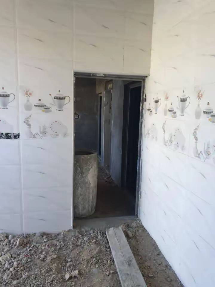 خلفه سراميك متفرغ  التصال ***********
