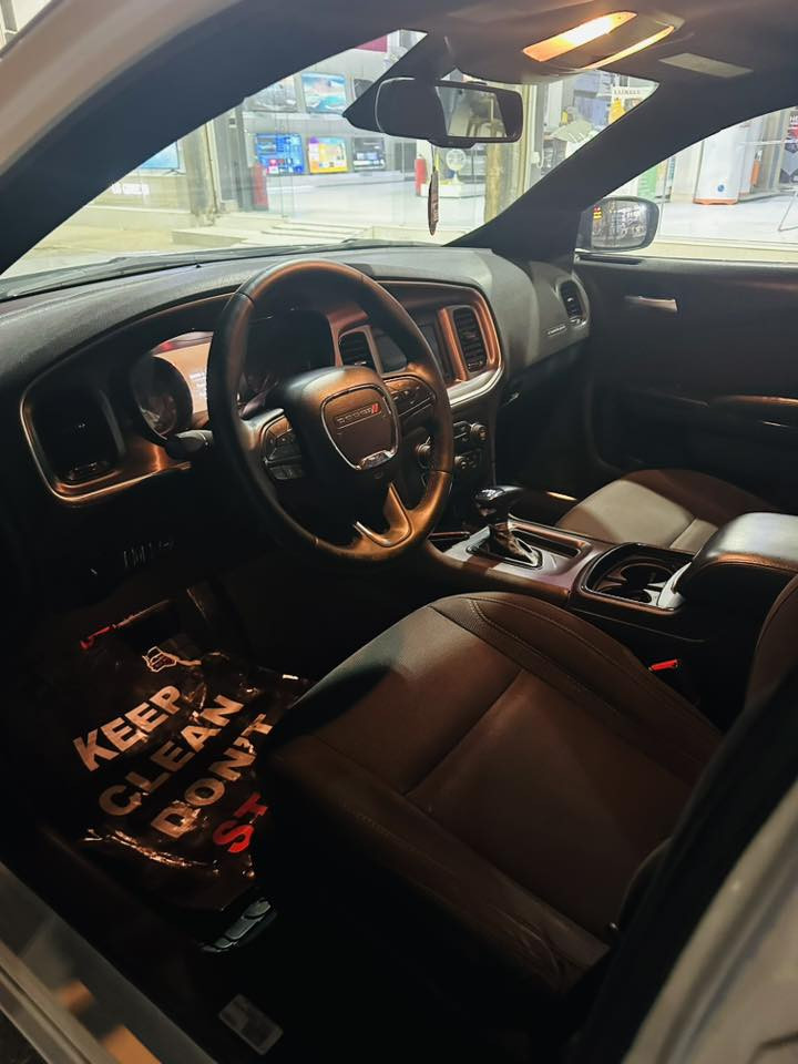 السلام عليكم
دوج جارجر. بلاك توب 2019 اصل

كفاله كفاله

(تقرير غرق)بدون نسبه

مواصفات معروفه

السعر (235)

للاتصال

***********
