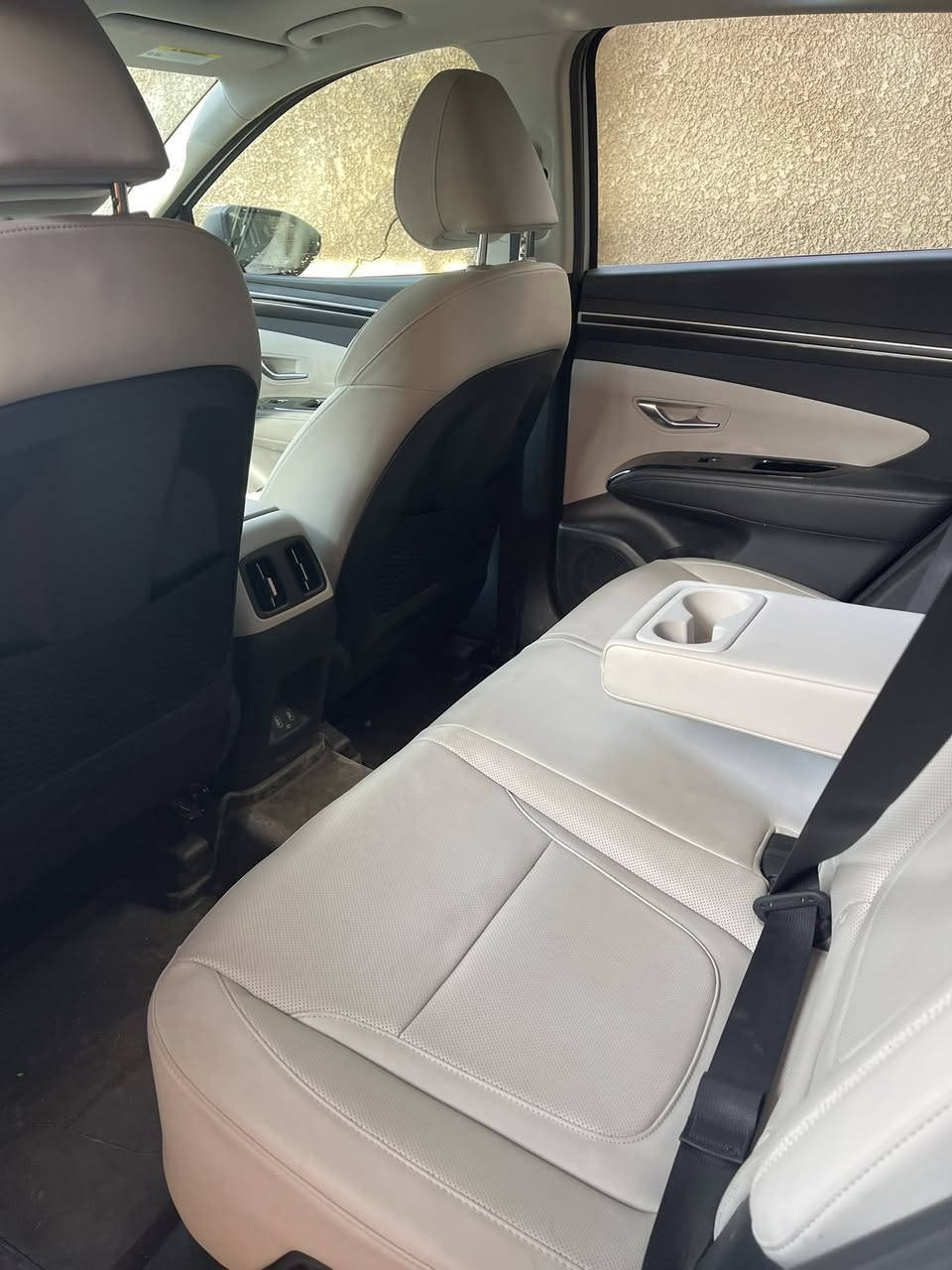 موديل ٢٤ هايبرد ماشيه ٨٠٠٠ كيلو رقم بغداد انكليزي بدون ايرباك بدون تبديل ليبل واحد تعديل بنيد وصبغ نفسه وربع الجنطه صبغ السعر ٢٢٠ واتساب ***********
