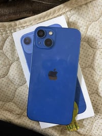 ايفون 13 كامرتين جهاز لوكك كله ابلاد ذاكره 128 بطاريه 84 دبل سيمكارت ك...