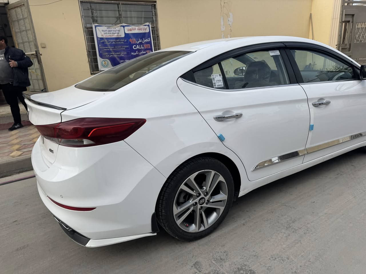 النترا خليجي إيرانية موديل ١٧ رقم بغداد فول مواصفات واحد ع واحد بصمه فتحه جلد كراسي كهرباء كأمره حساس امامي وخلفي معروفه مواصفات الإيراني مكفوله ماشيه ١٤٠ مكان سياره بغداد 
***********
***********
