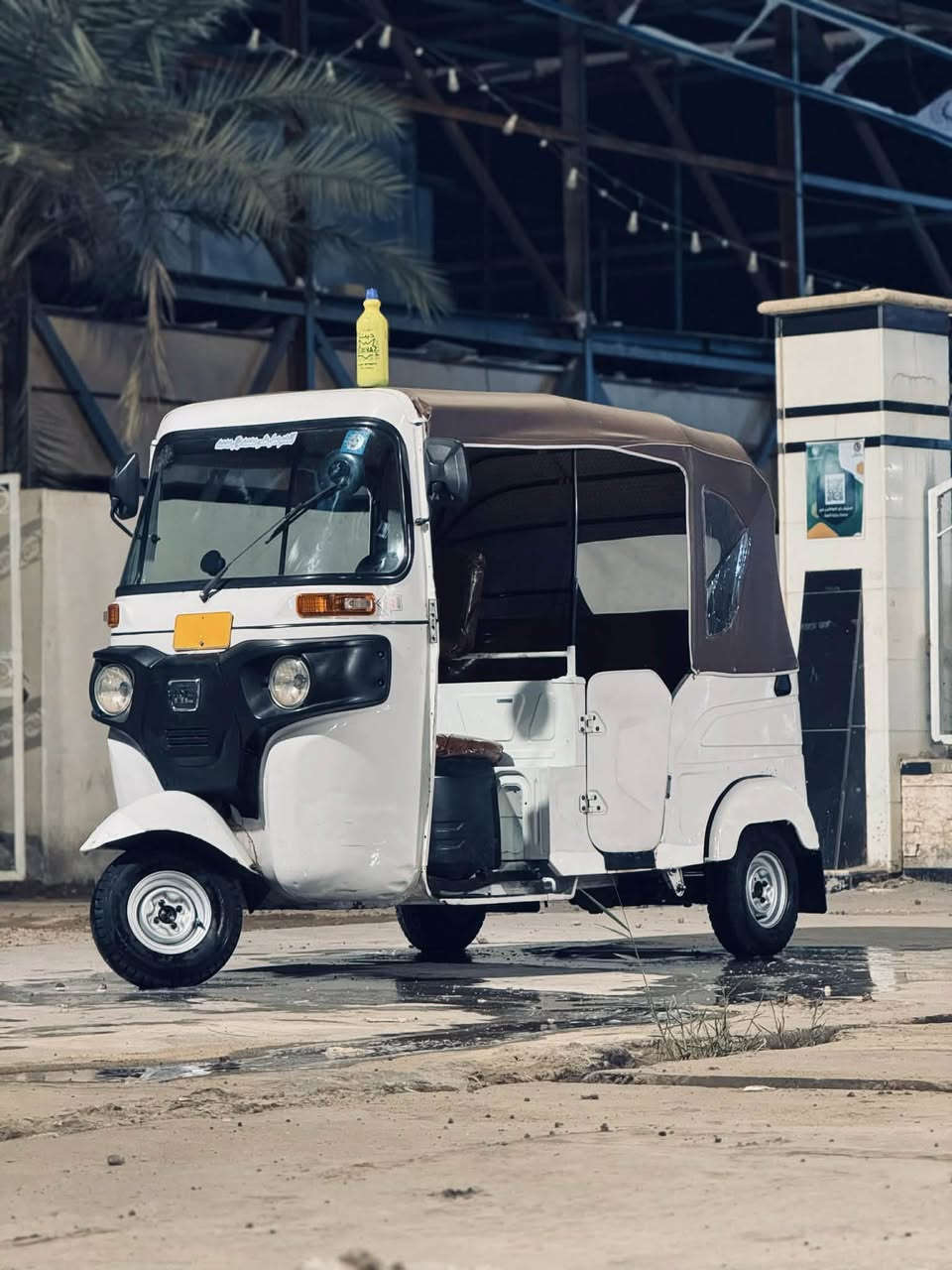 السلام عليكم 
تكتك ٢١ رقم كربلاء كفاله عامه محرك وكشر تحويل مشروع وطني 
بس بيهه شوية ملاحضات بسيطه 
مكاني بغداد المحموديه 
سعر ٧٥٠٠ وبيها مجال 
*********** اتصل وبخدمتك
