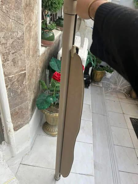 بردة صندوك لاند كروز اصلية وكالة للبيع مكان بغداد الكرخ وتساب ***********
