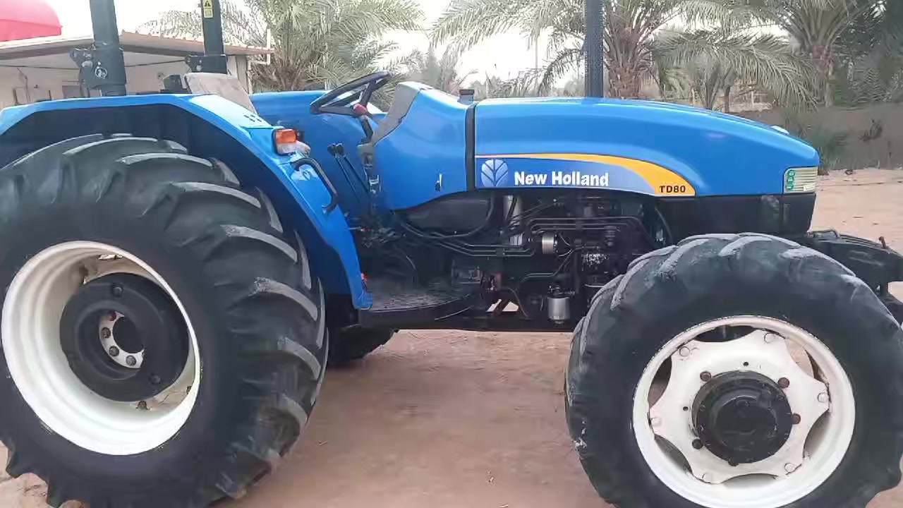 سلام عليكم
مكينه نيوهولند موديل 2016 
مكانها بالنجف بالعباسيه 
***********
