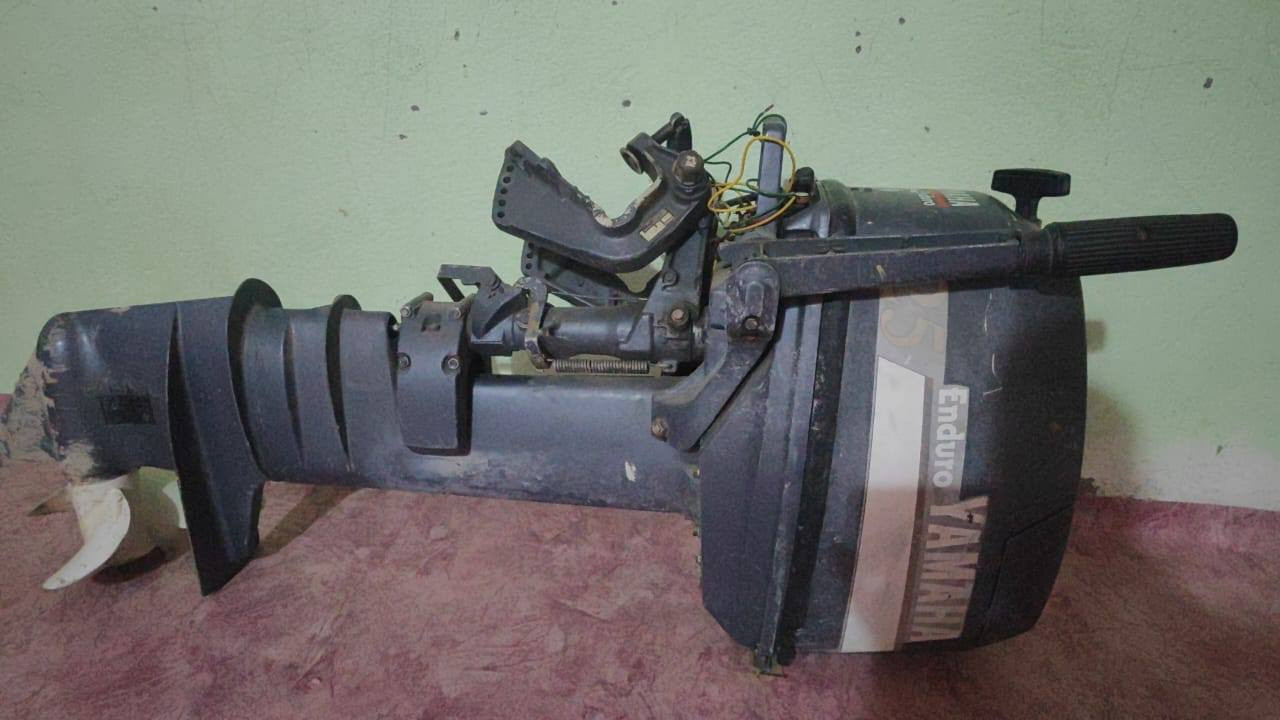 السلام عليكم ورحمه الله وبركاته خون بلم 16 ذراع ومكينه ام 25 يا ما ها السعر اب  مليونين ونصف وبيه مجال للشراء اتصل الرقم ***********. العنوان بصر الكرمه
