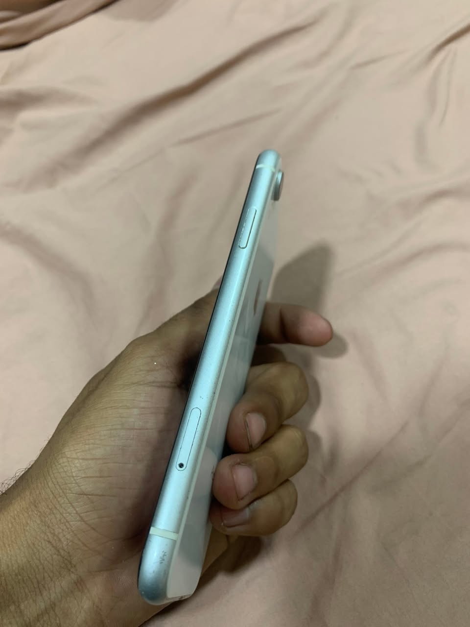 السلام عليكم شباب تلفون ايفون XR ذاكره 128 بطاريه 78
التلفون ممبدل بيه ولا قطعه سعره 150 الف قفل للتواصل 
***********
