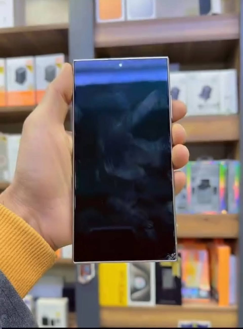 الترا اس 24
ذاكره 256 بطاريه 96
سعره 425الف فقط وبي مجال بسيط
جهاز كله مكفول عده هل طخه خفيفه
شركت عين الفهد شرق اوسط عربي 
فقط بيه هاي طخه خفيفه بشاشه 
قراضه كارتوتنه شاحنته + كفرين هديه
يرهم مراوس وبيع
موجود توصيل 
حجز واتساب فقط


**إذا كنت صاحب هذا الإعلان وتريد حذفه لأي سبب، رجاءا أرسل رسالة إلى الدعم الفني**