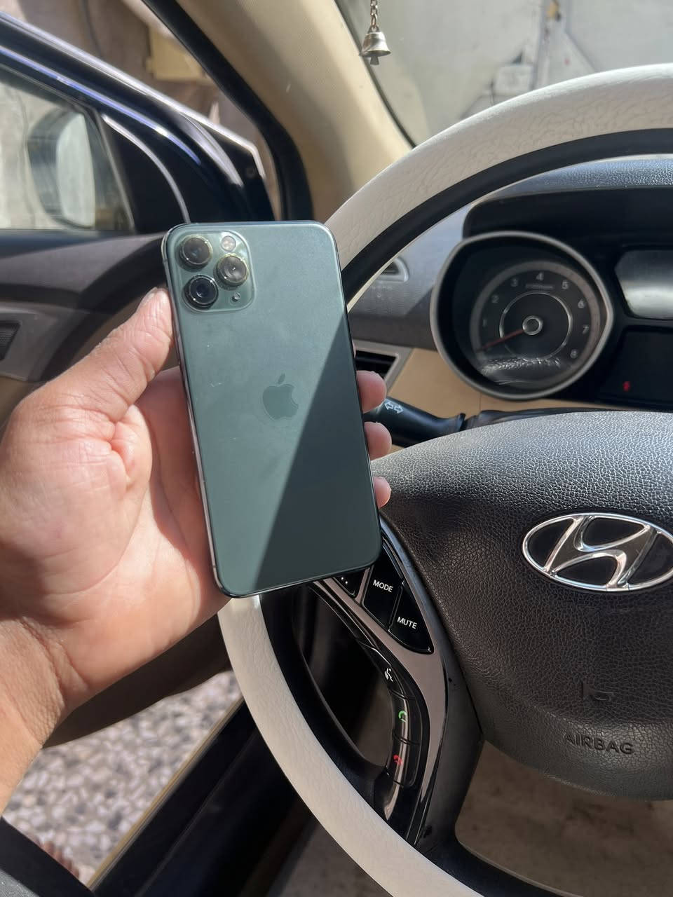 سلام عليكم ايفون 11 برو جهاز كلش نضيف وكله شغال ذاكرة 256 بطارية 74 جهاز مستبدل فقط شاشة اوليد احسن  نوعية 3 خيارات فقط سعر 210 وبي مجال بصيط مكاني بغداد *********** توصيل موجود ملاحضه فقط البصة متوقف باقي كفالة
