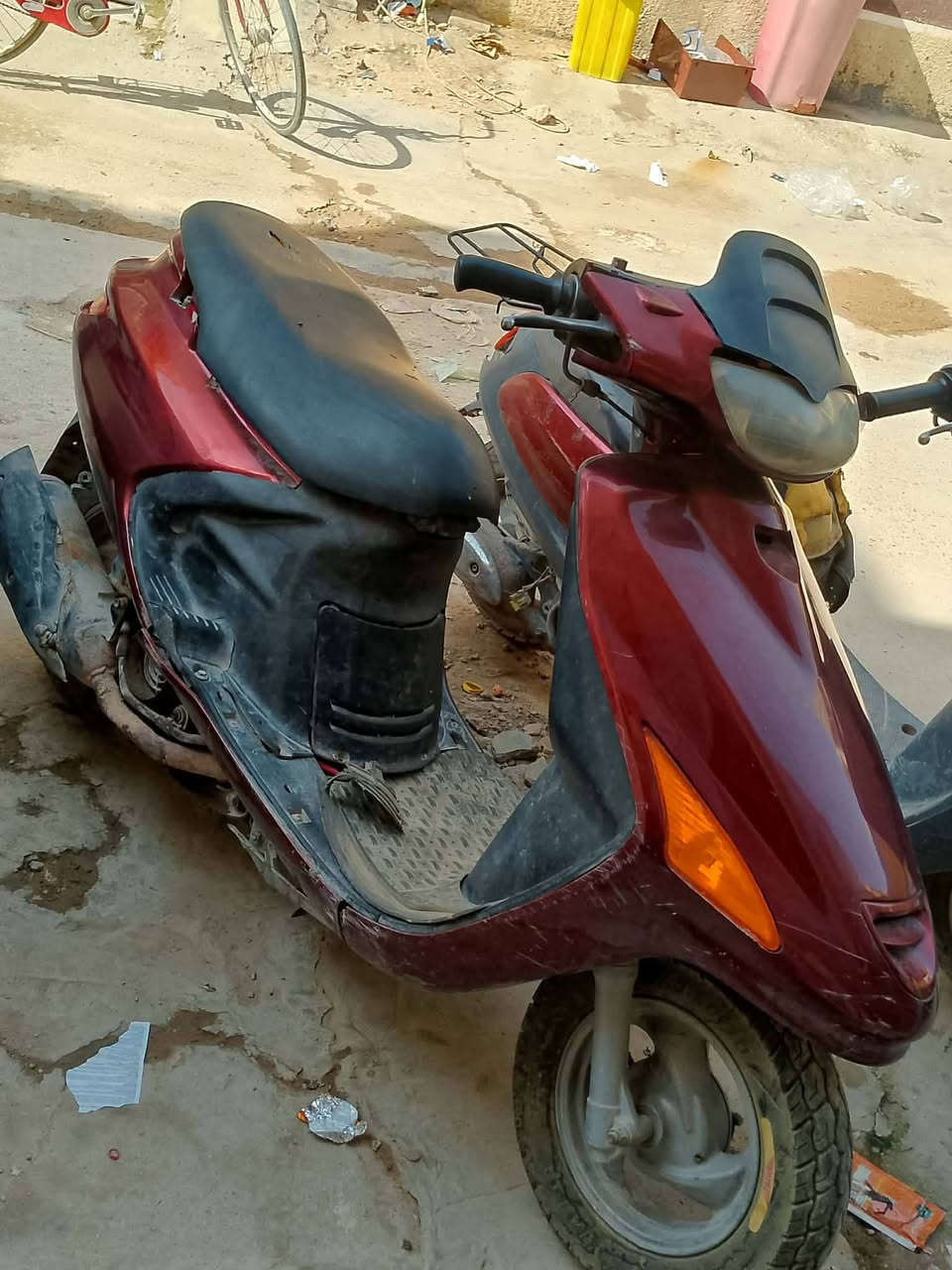 سلام عليكم (دراجه فراشه فحل قويه وحلوه شاصي كفاله نكره سلف نص هندر تشتغل نواقصها فقط تجفيت والباقي كفاله دراجه حلوة ونشطه ونهضتها شكد الكاع مكاني ديوانية حي الشرطه  السعر قيم واخذ البي يرضه الله) متواجد خاص او اتصال ع الرقم ‏‪0778 252 9385‬‏
