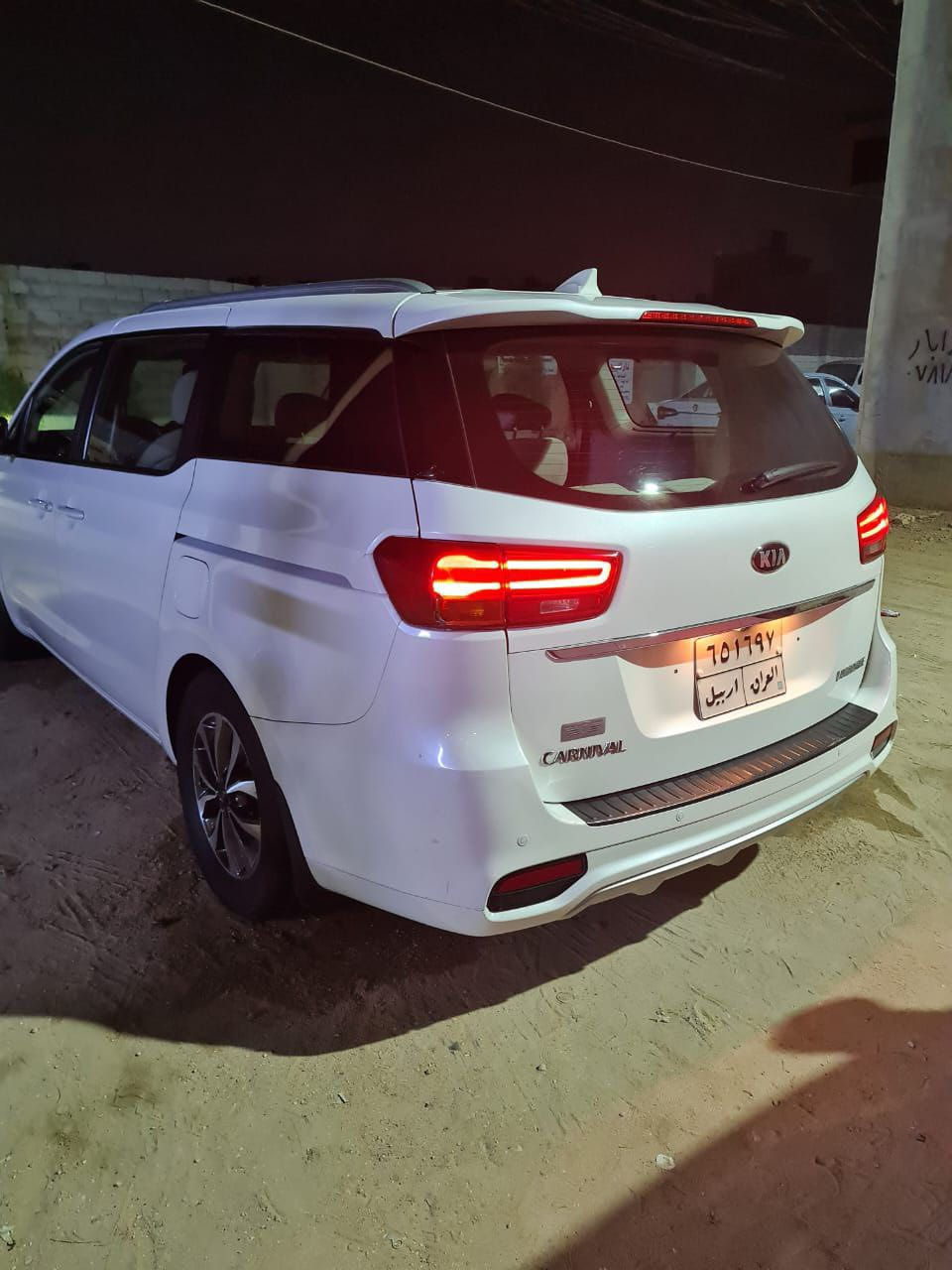 السلام عليكم
كيا سيدونه ٢٠١٩ للبيع فقط
حادث قبغ جنطه والجاملغ الأمامي الأيمن 
تم تبديل القطع بدون صبغ 
صور الحادث مرفقه في المنشور 
السياره ماشيه 143 الف وقابله للزيادة 
محرك 3300 gdi 
٧راكب 
مكان السياره بغداد الدوره قرب ابو طياره
رقم صاحب السياره 
 *********** ابو علي
