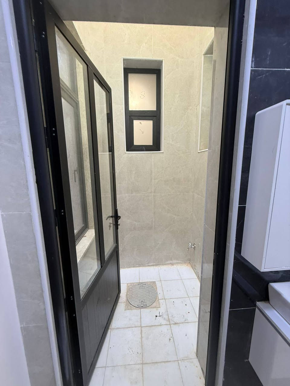 🏡مشتمل ١٥٠ متر
واجهة ٥ نزال ٣٠
 مدخلين
 ٤ غرف نوم
📍حي البنوك
📲للاستفسار ***********
مكتب ازاد شارع الكنيسه
