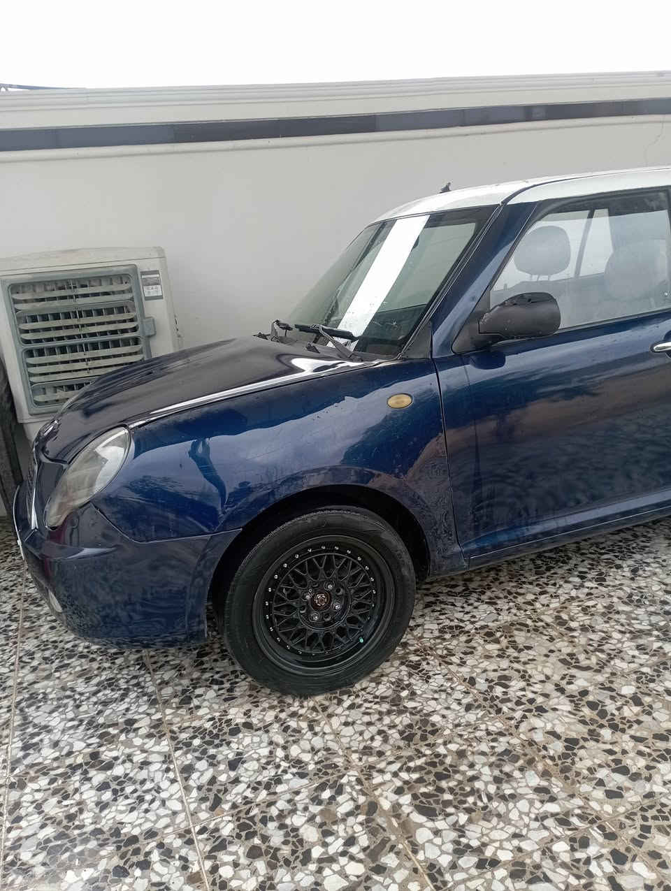 السلام عليكم ليفان للبيع سياره مكينه كير مكفول بيه باب سياره نظيفه رقم بابل شرط التحويل بسمي سعر 37 وبيه مجال مكاني حله المركز *********** وتساب
