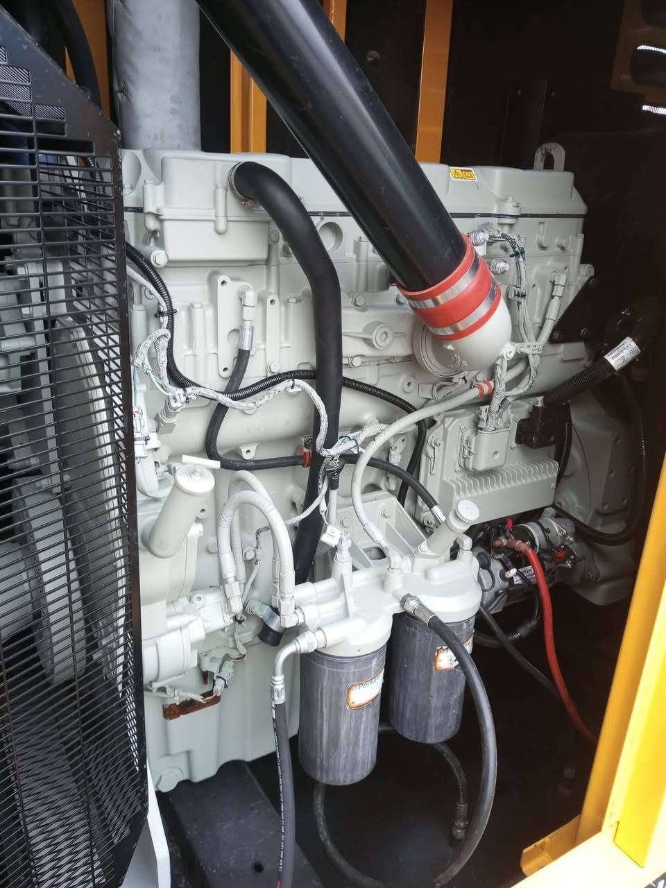 السلام عليكم بيركنز 2200.  
385 كيفي كاتم 90%🔊 2021
الاستفسار عل واتساب
***********📞 ***********
العنوان أربيل اصناعه الجنوبي
