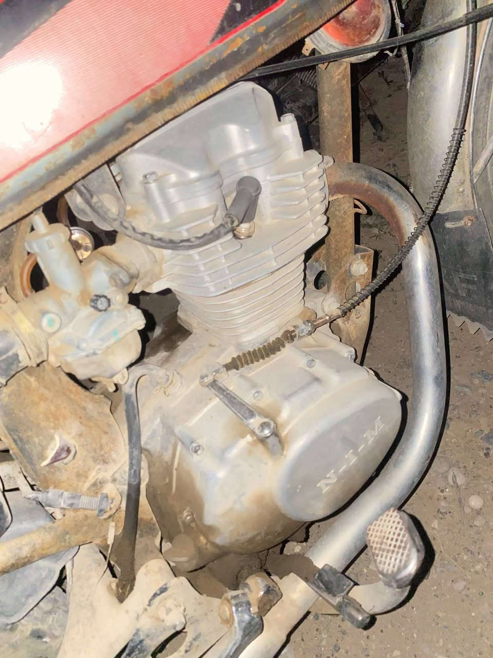 ***********
سلام عليكم دراجه مال شغل يشتغل اي عيب مابي موديل 15 نوع نامى سعر 200 بي مجال للشراي
