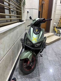 دراجه شحن نوع سكنس 6بطاريه  مسطره ملفه 3800مابيه اي شخط الدراجه جديده ...