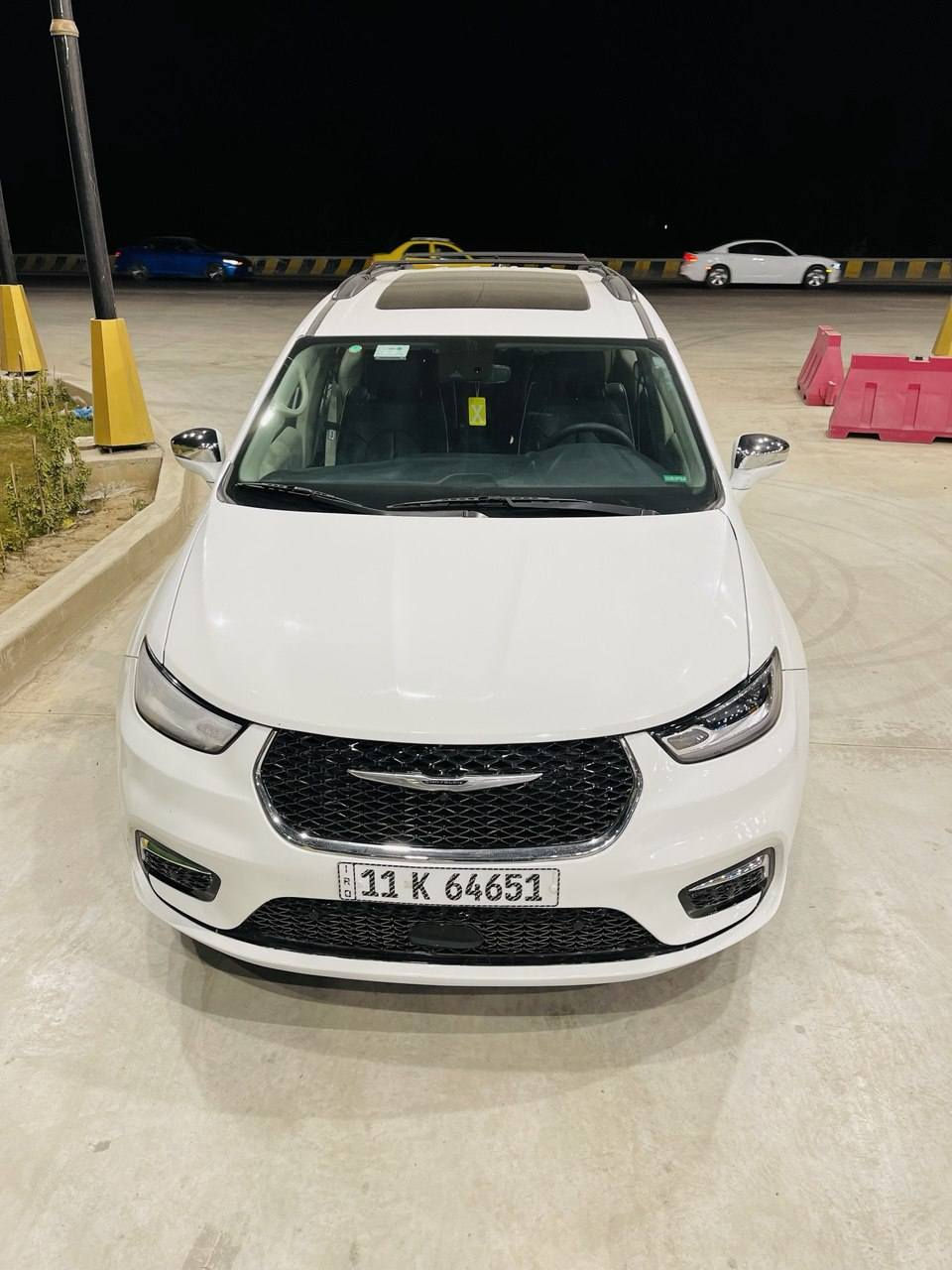 السلام عليكم
باسيفيكا LIMITED  2023
فول مواصفات 
رقم بغداد دولي 
بانزين فقط 
حادث موضح بالصور والسونار 
تبديل وصبغ البنيد 
وصبغ نص الجاملغ 
ماشيه 44 ميل 
أعتذر عن المراوس بغداد باسمي*
مواصفات *
فرس متصل *
بانوراما *
محرك حجم 3600 *
كير ماوس *
شاشه كبيره كار بلي *
كامره خلفيه دواره *
فول تحكم ستيرن *
سايد بريك بصمه *
بصمه بيبان وتشغيل *
تشغيل عن بعد *
رادار امامي جانبي *
حساس دعاميه خلفي *
كشن كهرباء *
تدفئه بالستيرن *
تدفئه تبريد بالكشنات *
كشنات قلاب سياحي *
هيتر بالمرايه *
مرايه قابله للطي *
اشاره بالمري *
تحديد مسار للأمام *
قياده ذاتيه *
توقف ذاتي للأمام *
تبريد ثلاث قطع *
بيبان جانبيه شفط *
جنطه شفط*
عداد دجتال *
بك لايت لد *
ويل كب حجم 18 كروم 
  مكان السياره بغداد الشعب*
سعرها 255 وبيها مجال للاستفسار الاتصال على الأرقام 
*********** واتس اب
