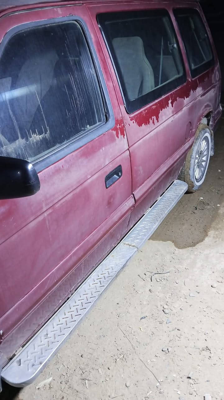 سيارة 🚗 كرنفال قديم شغاله السيارة رقم 📱 بغداد لماني بسم ولد جيراني  مكان السيارة بغداد  اللستفسار عله رقم الوتساب مفتوح ***********
