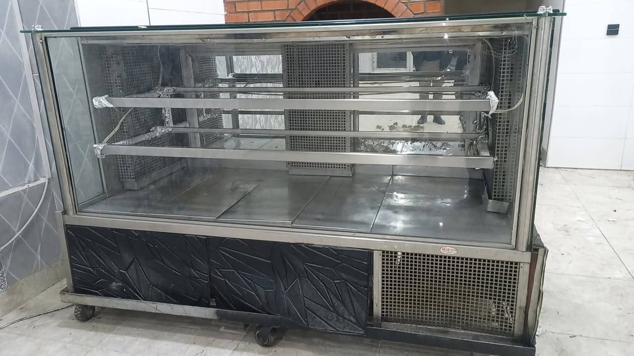 ٣ قطعة عاريضة ماركة توركي 5مه ترونوص تبريدو تجميد
شرط شغل كامل كربايي سنكل *********** واتساب ***********
