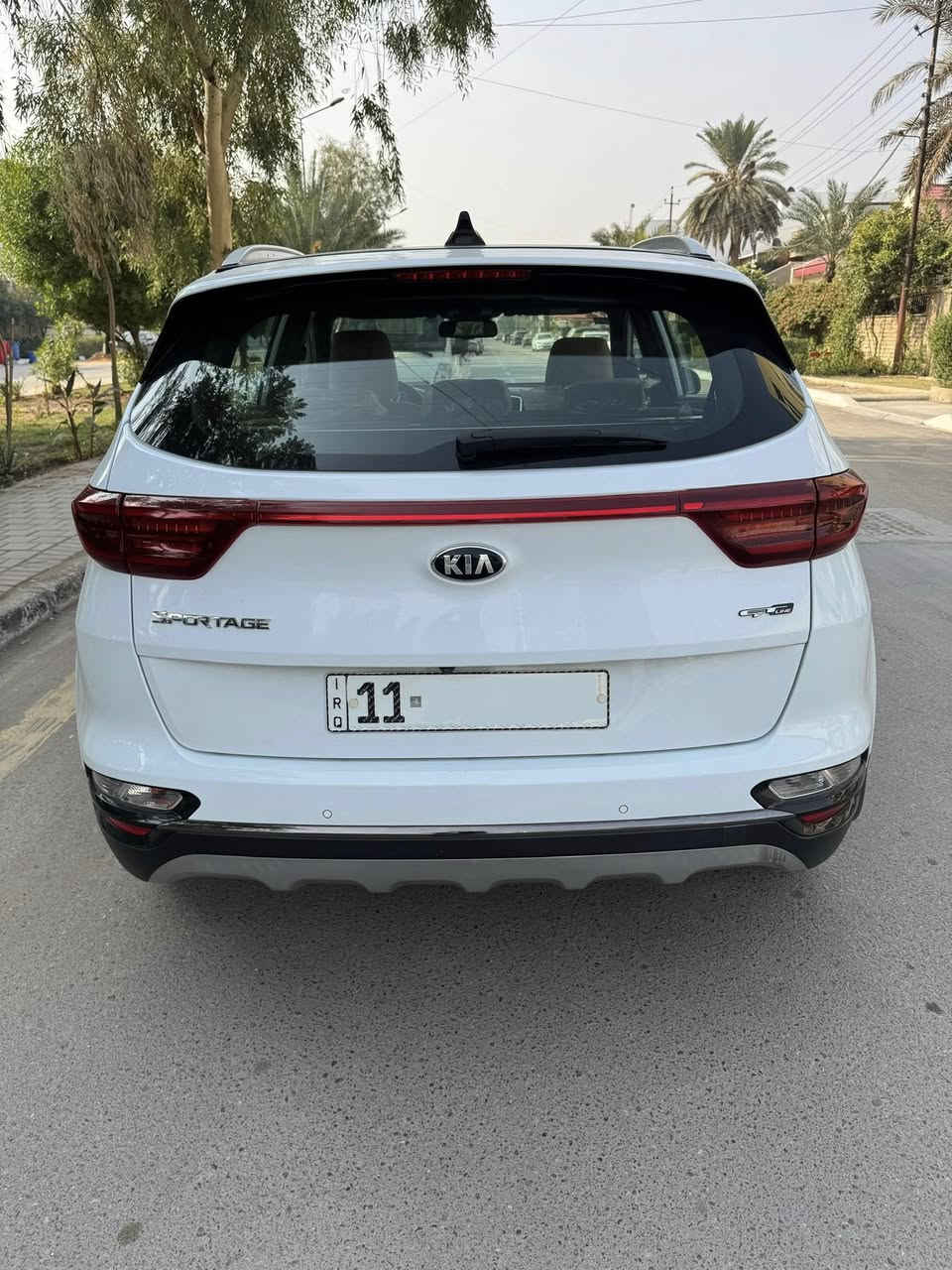 السلام عليكم سبورتج خليجي فوول جي تي لاين كفاله بيه اصبع بارد بل بنيد سياره جديده ماشيه ٤٠ الف وبيه سونار / موديل 2020  سعر 227 يعني 22.700  مكان السياره بغداد حي العدل 
للأستفسار ***********
