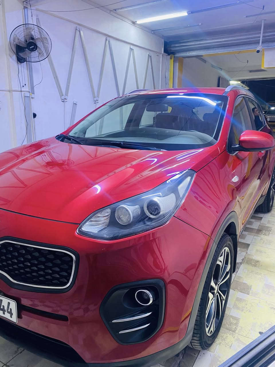 السلام عليكم
كيا سبورتج 2018 خليجي 
كفالة عامة لا صبغ ولا تبديل ولا بارد 
مكينة 2000 دوش ما مفتوحه 
تخم تاير حدادية صدر 
السيارة فول عدة البصمة
رقم دولي جديد 
تريد تحويل تريد وكالة 
السيارة بعدها وضع شركة 
مكانها واسط النعمانية 
***********
