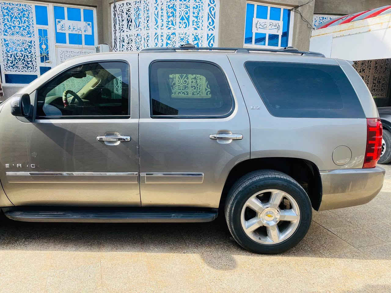 للبيع،تاهو كفاله ضربه وكص وعيب شرعي التي زت سياره جديده حيل موديل 9 مكينه كير تبريد جاهزه للترقيم السعر 85 العنوان ناصريه للستفسار *********** ملاحضه مكلف بنشر
